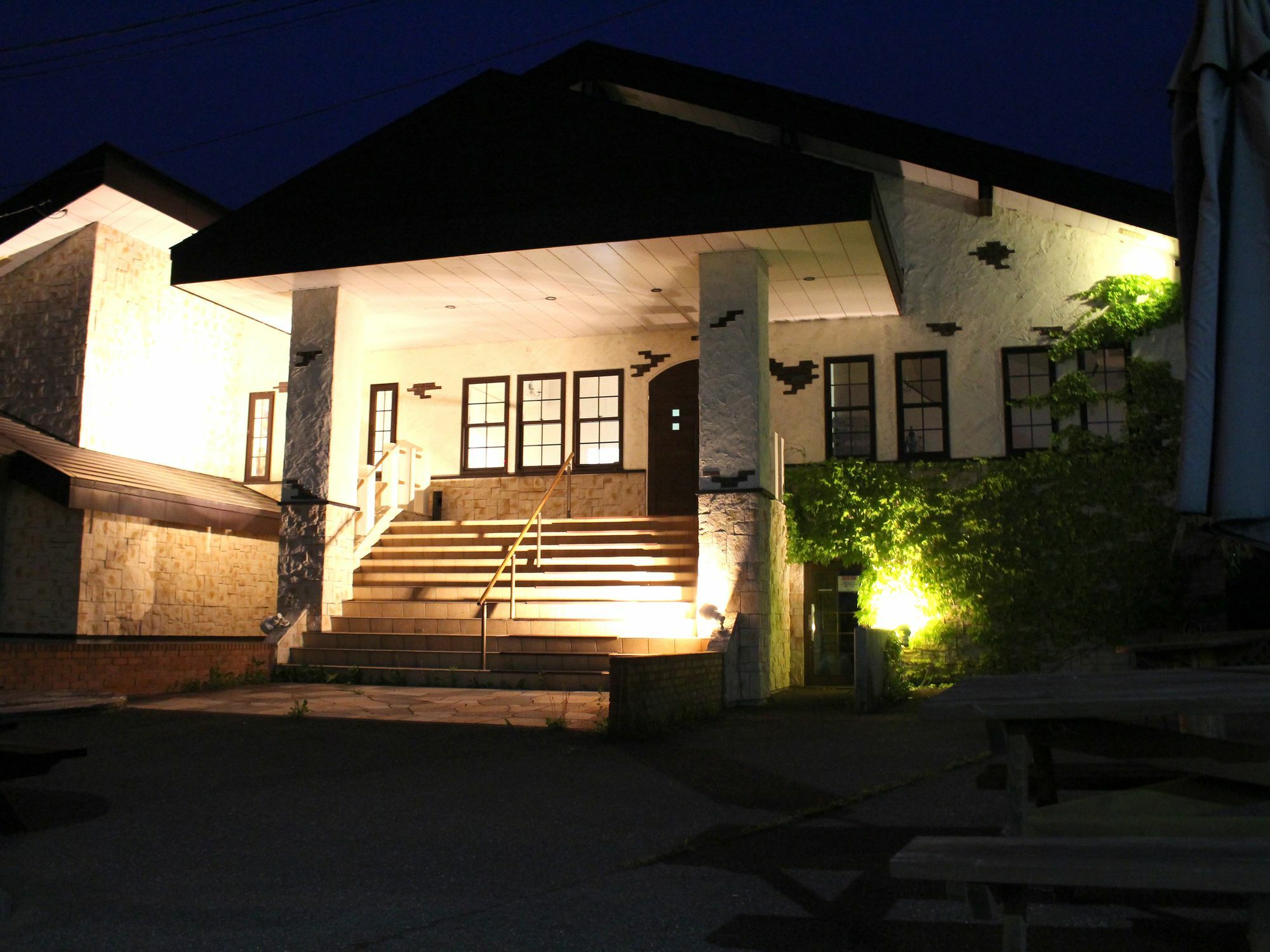 Resort Inn North Country Furano Exterior photo